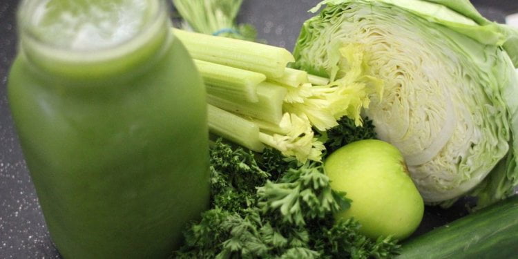 Cabbage Juice: Uses, Benefits, and Side Effects