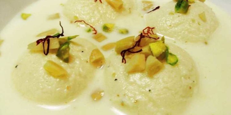 Ad with Rabindranath Tagore and Bengali Sweets Aired Before Ind-Ban Match Causes Controversy