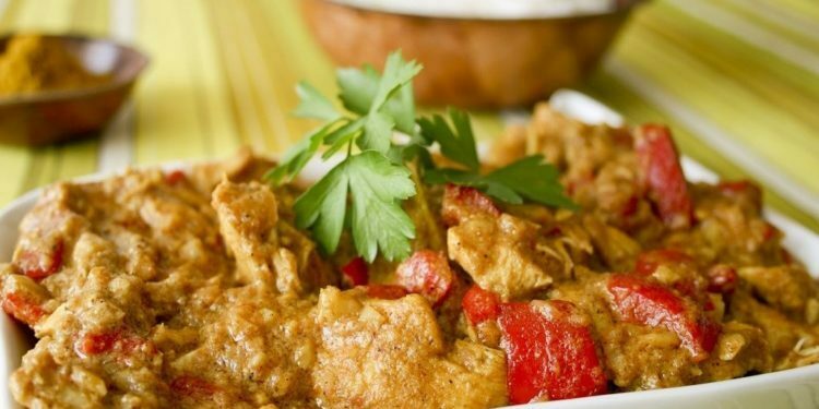 7 Best Mughlai Food Places In Delhi