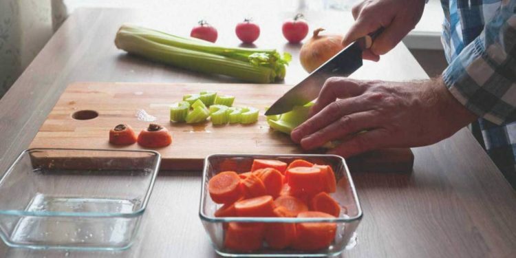 How to Meal Plan: 23 Helpful Tips