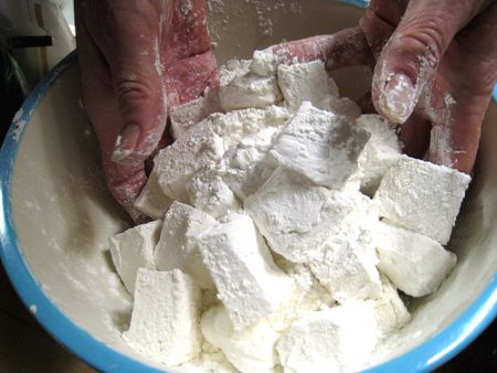 Does Cornstarch Expire? Answers to Your Kitchen Concerns